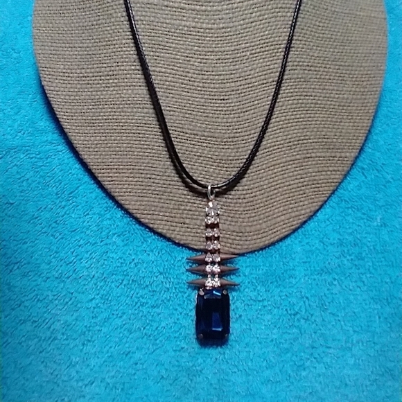 Goldtone blue and clear crystal spike necklace on black cord - Picture 1 of 4